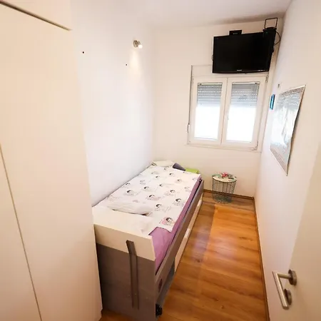 Heder Apartman *